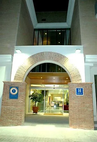 Hotel Isur Llerena