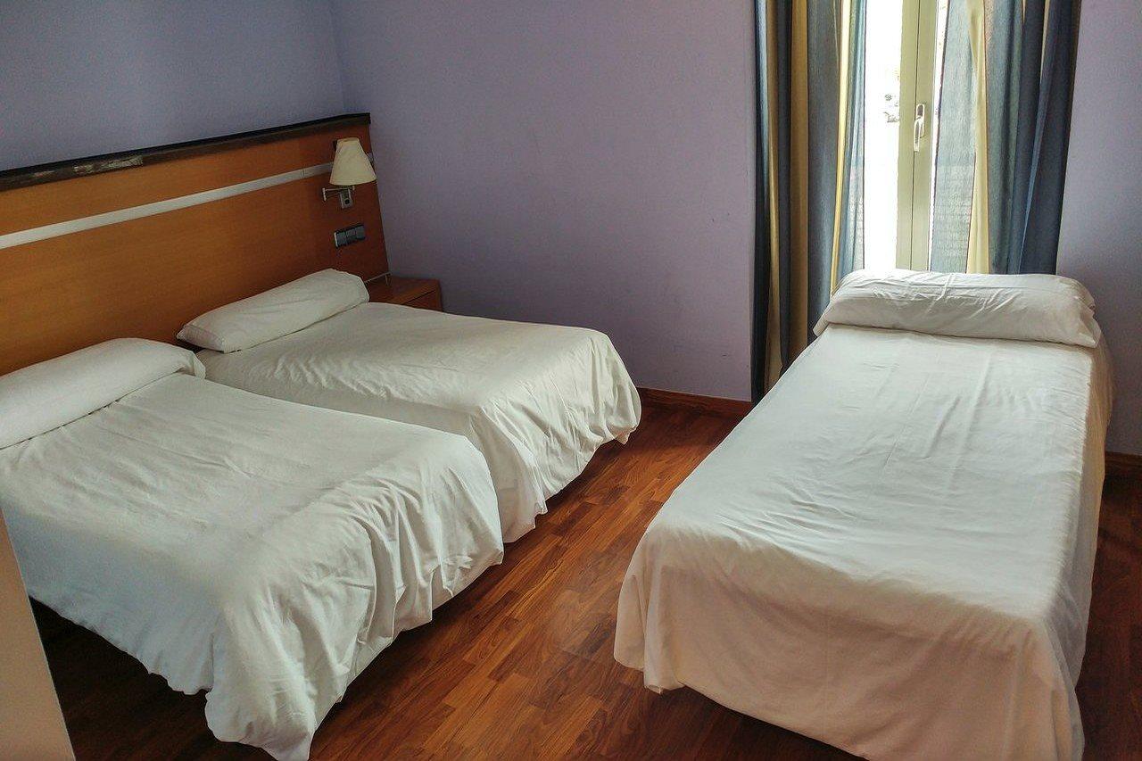 Isur Hotel 3*
