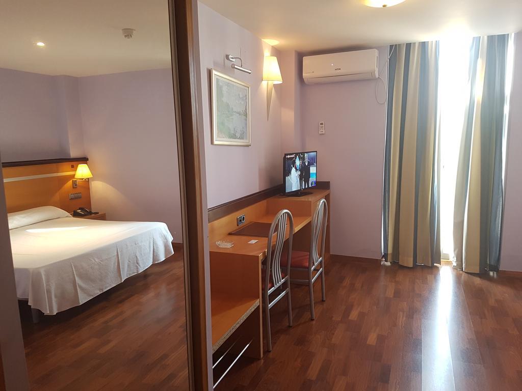 Isur Hotel