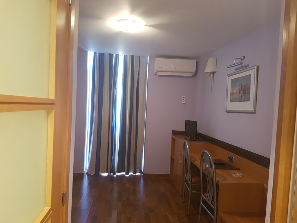 Hotel Isur 3*