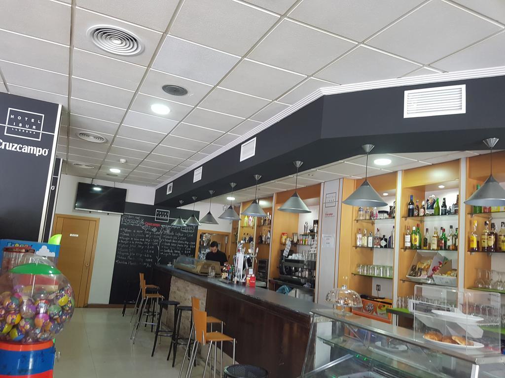 Isur Hotel Llerena